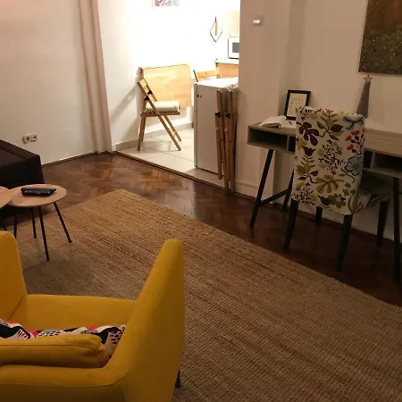 레바이 6 아파트먼트 아파트 *